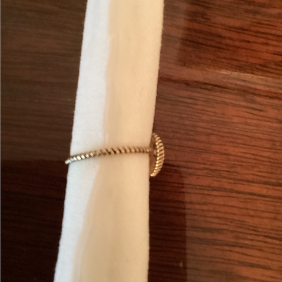 NWT and Box Ariella Collection Five Stackable Rings 14k Gold plated Size 8 - Picture 6 of 14